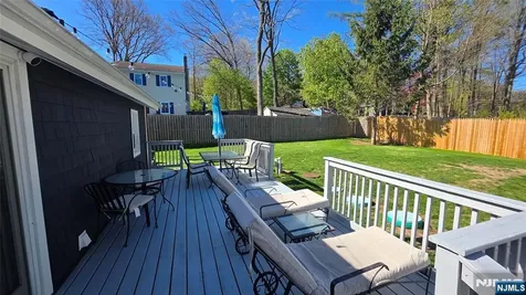 26 White Birch Trail Jefferson Township NJ 07460