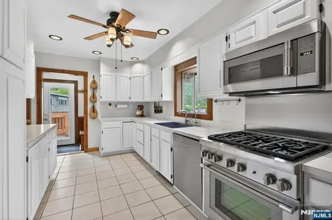 362 Walker Road West Orange NJ 07052