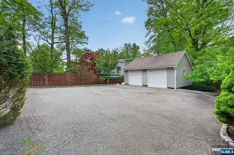 362 Walker Road West Orange NJ 07052