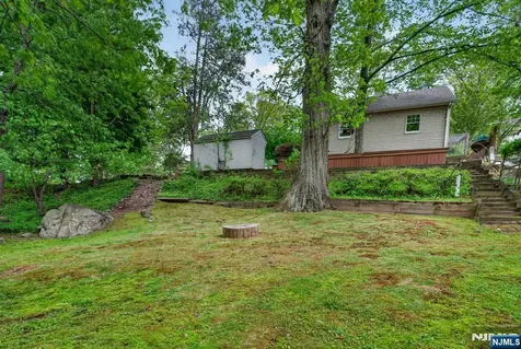 362 Walker Road West Orange NJ 07052
