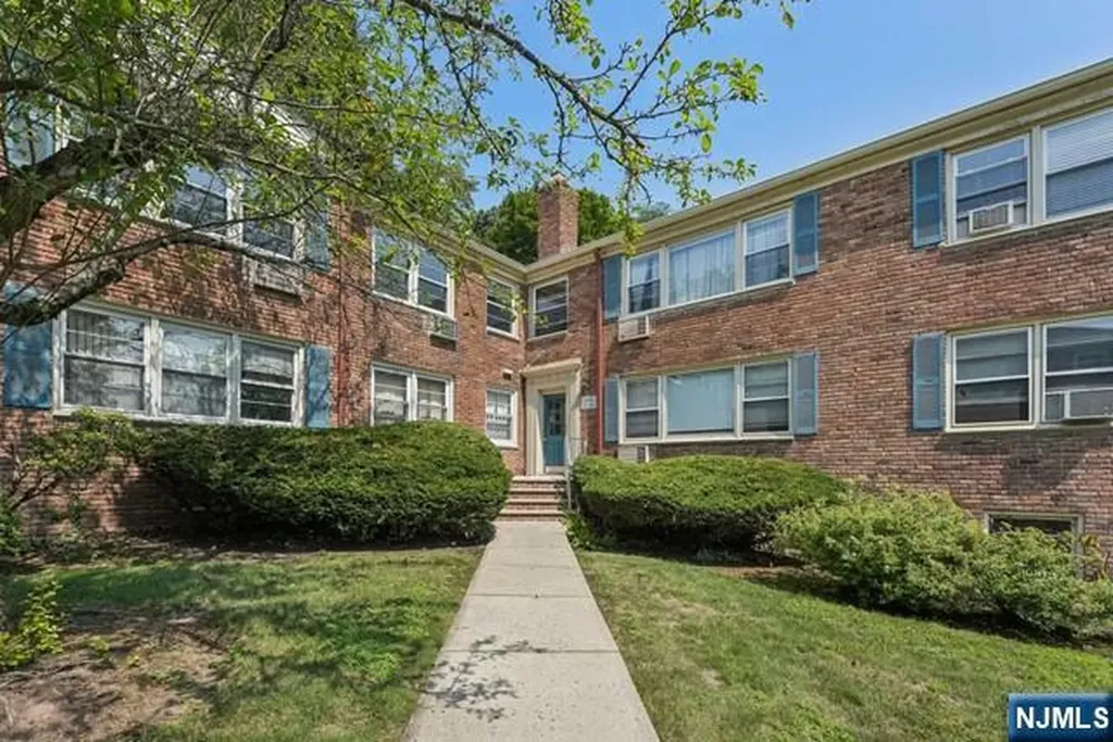 24 Hutton Avenue West Orange NJ 07052