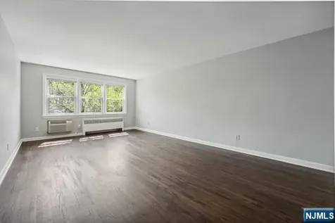 24 Hutton Avenue West Orange NJ 07052