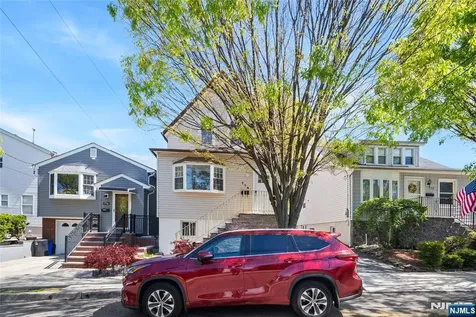 774 8th Street Secaucus NJ 07094