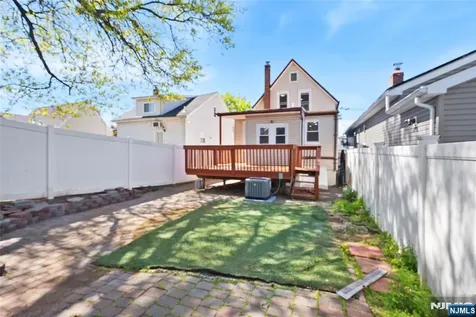 774 8th Street Secaucus NJ 07094