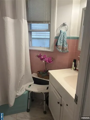 229 5th Street Fairview NJ 07022
