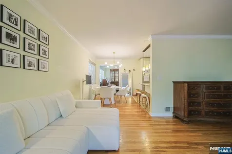 181 Crescent Street Closter NJ 07624