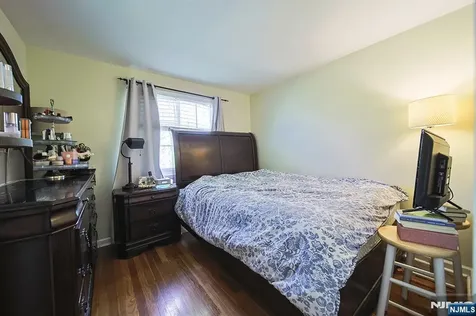 181 Crescent Street Closter NJ 07624