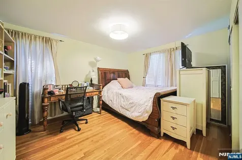181 Crescent Street Closter NJ 07624