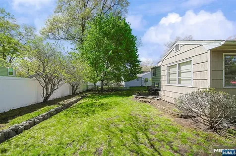 181 Crescent Street Closter NJ 07624