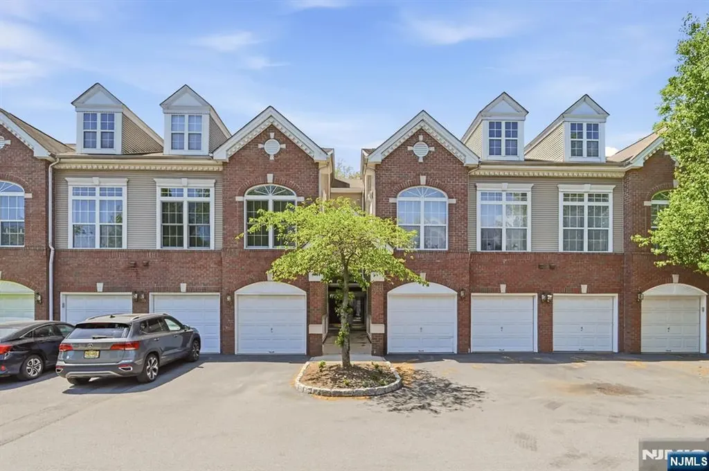 212 Riverwalk Way Clifton NJ 07014