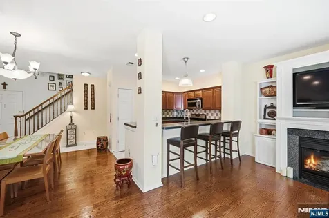 212 Riverwalk Way Clifton NJ 07014