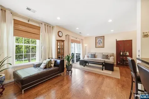 212 Riverwalk Way Clifton NJ 07014