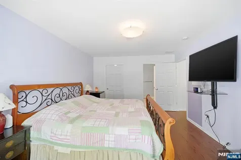 212 Riverwalk Way Clifton NJ 07014