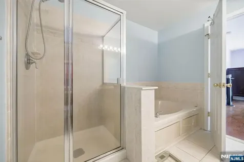 212 Riverwalk Way Clifton NJ 07014