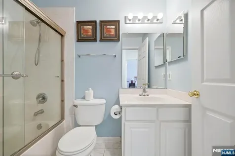 212 Riverwalk Way Clifton NJ 07014