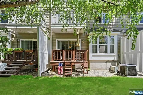 212 Riverwalk Way Clifton NJ 07014