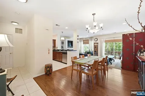 212 Riverwalk Way Clifton NJ 07014