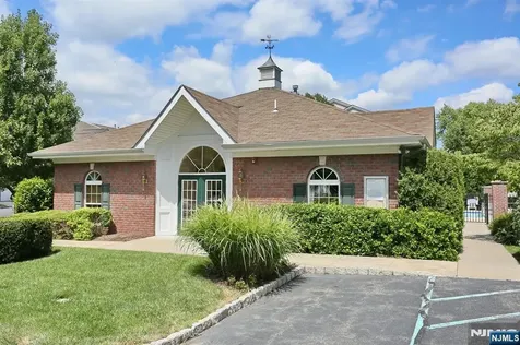 212 Riverwalk Way Clifton NJ 07014