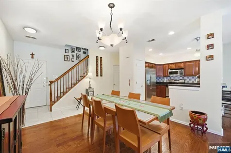 212 Riverwalk Way Clifton NJ 07014