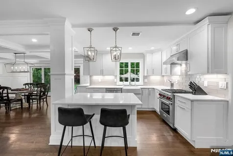 267 Merlin Place Wyckoff NJ 07481
