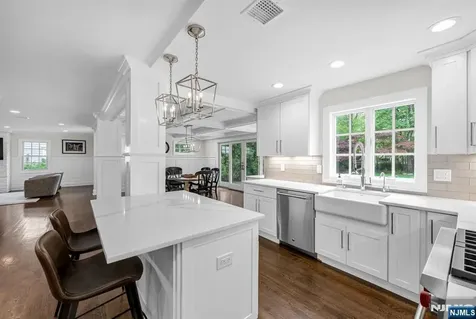 267 Merlin Place Wyckoff NJ 07481