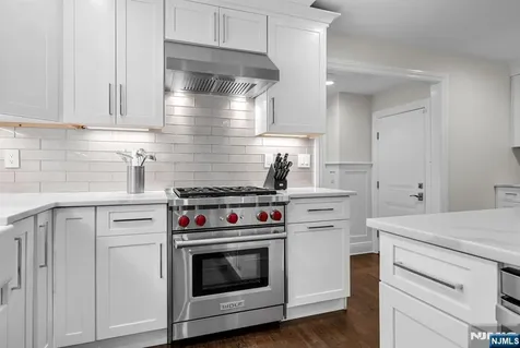 267 Merlin Place Wyckoff NJ 07481