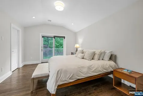 267 Merlin Place Wyckoff NJ 07481