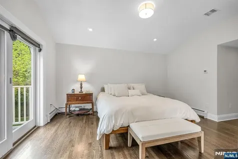 267 Merlin Place Wyckoff NJ 07481