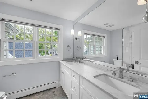267 Merlin Place Wyckoff NJ 07481