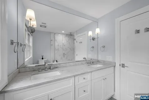 267 Merlin Place Wyckoff NJ 07481