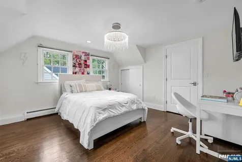 267 Merlin Place Wyckoff NJ 07481