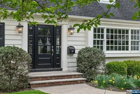 267 Merlin Place Wyckoff NJ 07481