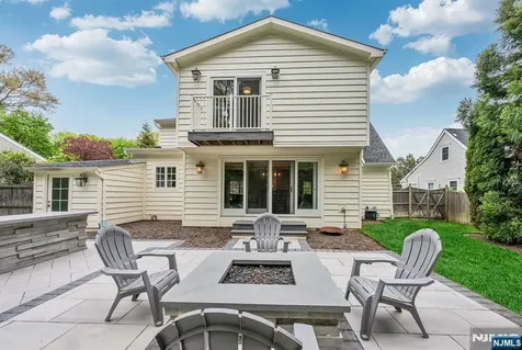 267 Merlin Place Wyckoff NJ 07481