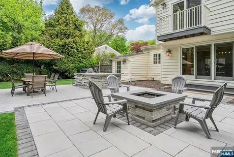267 Merlin Place Wyckoff NJ 07481