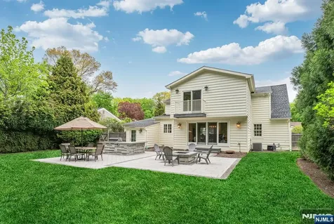 267 Merlin Place Wyckoff NJ 07481