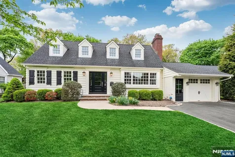 267 Merlin Place Wyckoff NJ 07481
