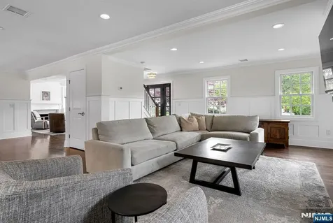 267 Merlin Place Wyckoff NJ 07481