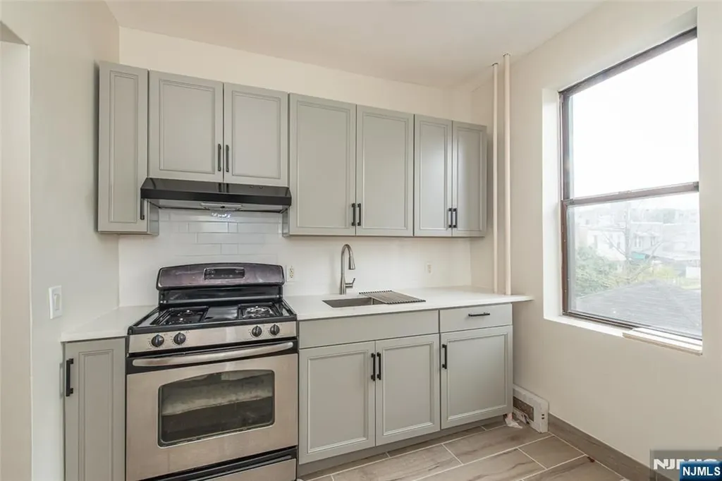 7111 Palisade North Bergen NJ 07047