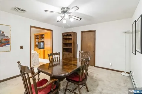 6 Seabert Lane Kinnelon Borough NJ 07405