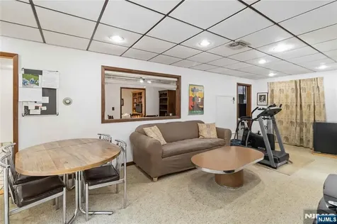 6 Seabert Lane Kinnelon Borough NJ 07405