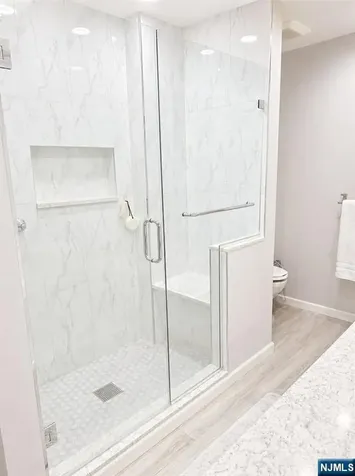 6 Seabert Lane Kinnelon Borough NJ 07405
