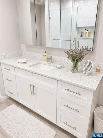 6 Seabert Lane Kinnelon Borough NJ 07405