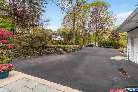 6 Seabert Lane Kinnelon Borough NJ 07405