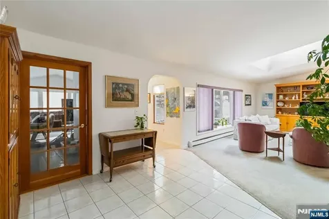 6 Seabert Lane Kinnelon Borough NJ 07405