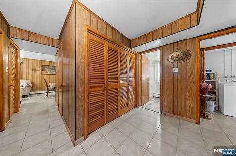 347 Manor Court Lyndhurst NJ 07071