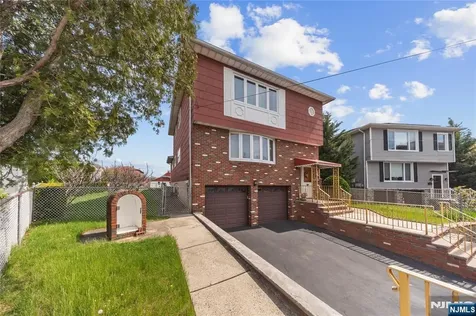 347 Manor Court Lyndhurst NJ 07071