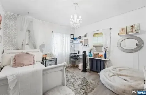 239 Baldwin Hasbrouck Heights NJ 07604