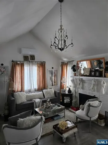 239 Baldwin Hasbrouck Heights NJ 07604