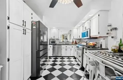 239 Baldwin Hasbrouck Heights NJ 07604