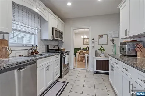 50 Lewis Place Totowa NJ 07512